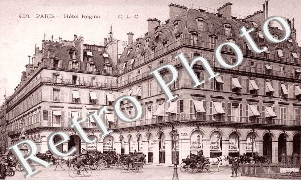 Hotel Regina  la rue DE RIVOLI