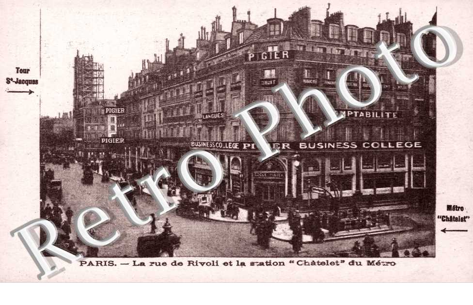 La Rue de Rivoli et la Station Chatelet du Metro