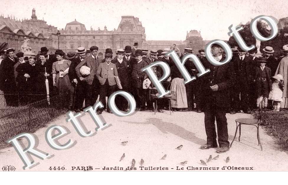 Jardin des Tuileries, le Charmeur d'oiseaux