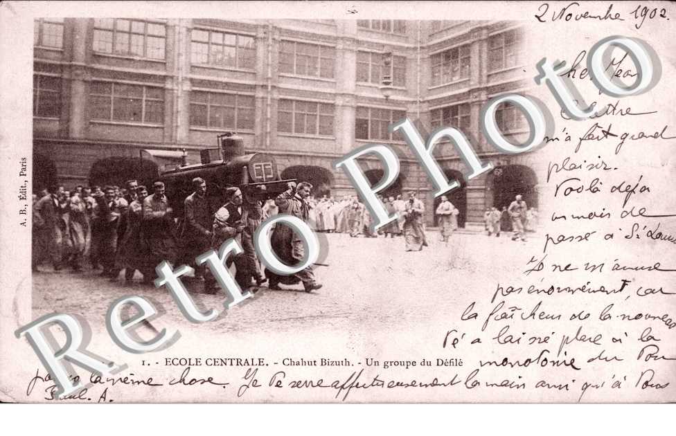 Ecole Centrale, Chahut Bizuth, un Groupe du Defile