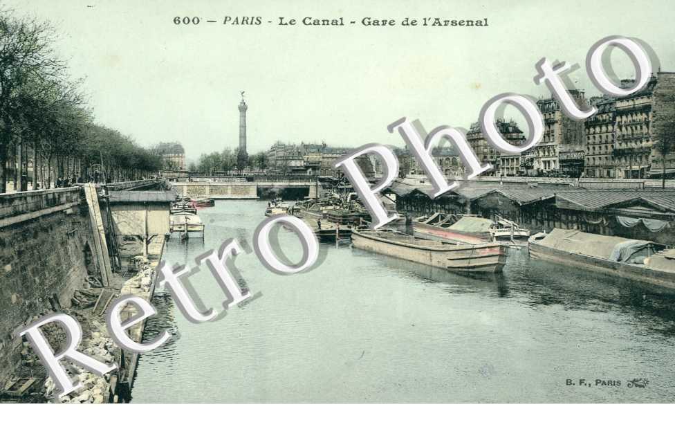 Le Canal, Gare de l&#039;Arsenal
