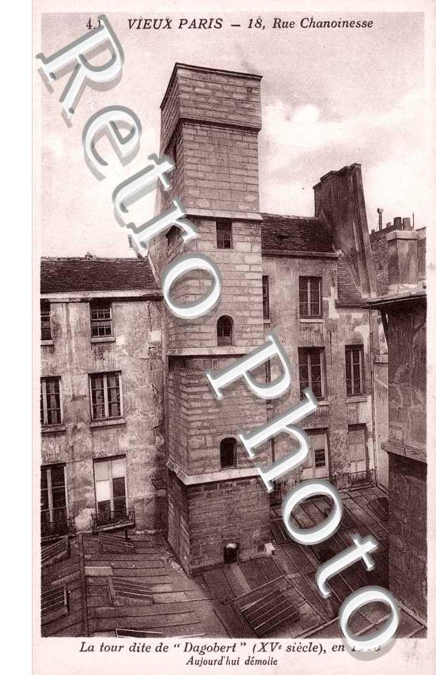 La Tour de Dagobert en 1910 - 18 rue Chanoinesse