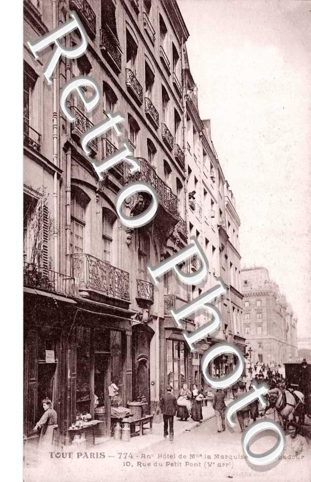 Hotel de Mlle la Marquise de Pompadour - rue du Petit Pont