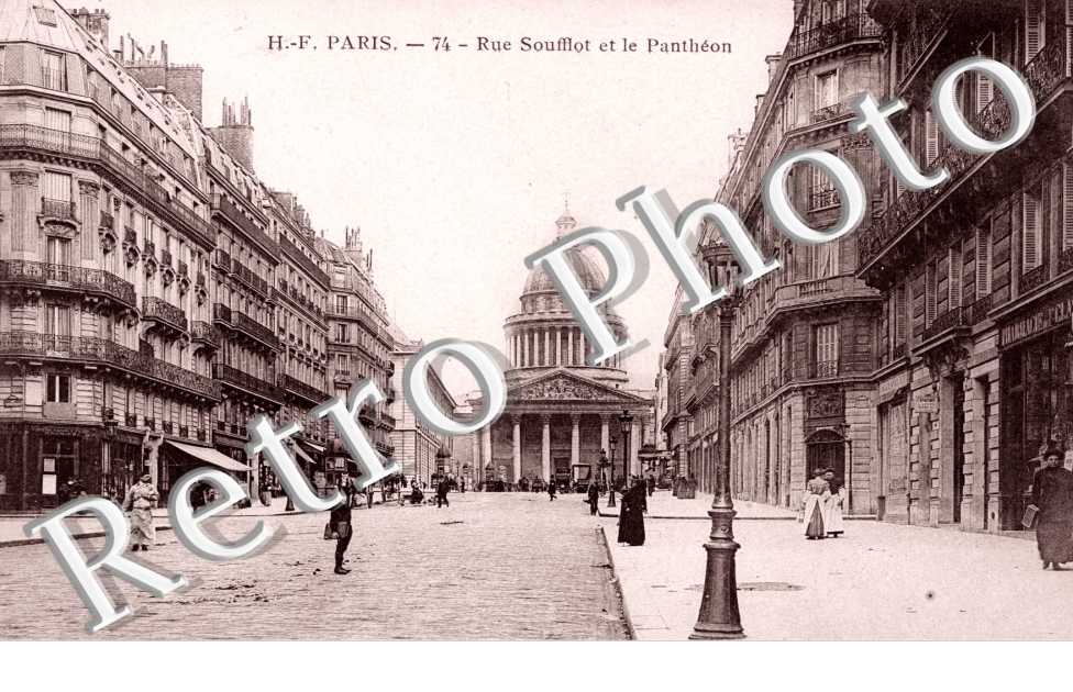 Rue Soufflot et le Pantheon