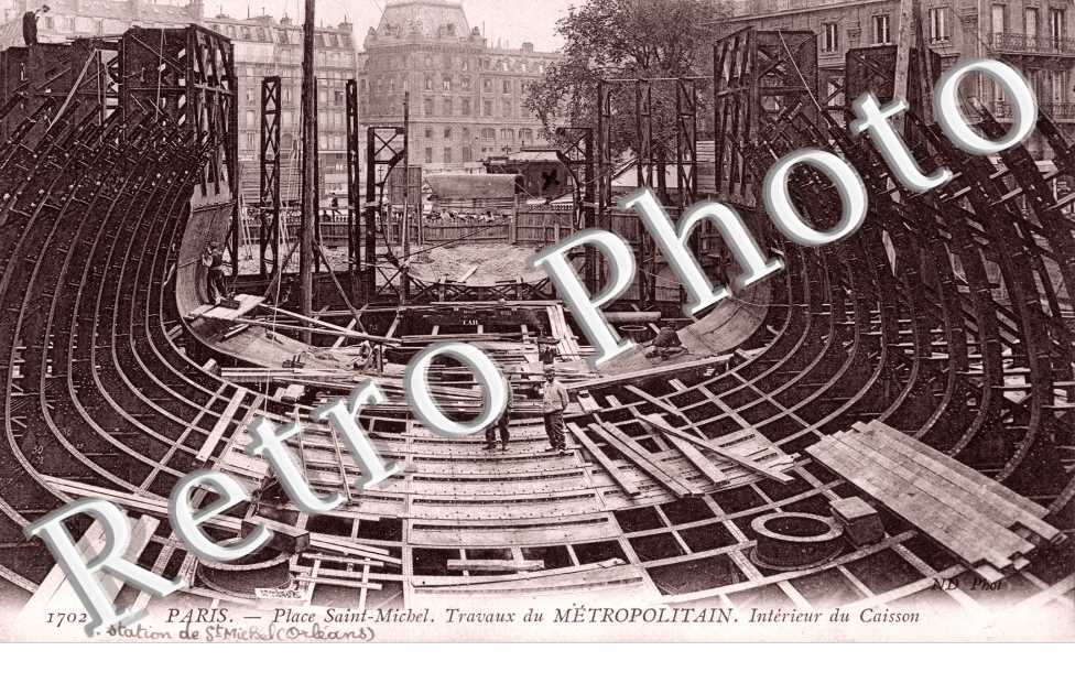 Place Saint Michel, Travaux du Metropolitain, Interieur du Caisson