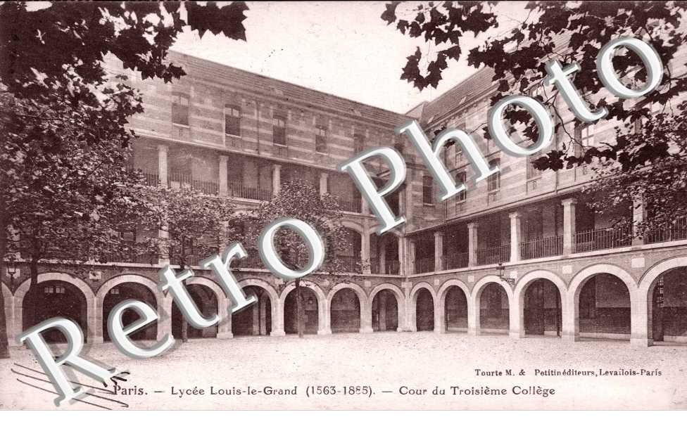 Le Lycee Louis le Grand, Cour du Troisieme College