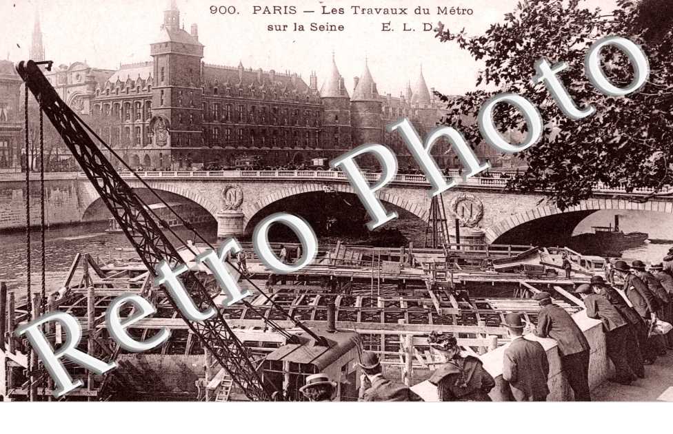 Les Travaux du Metro sur la Seine