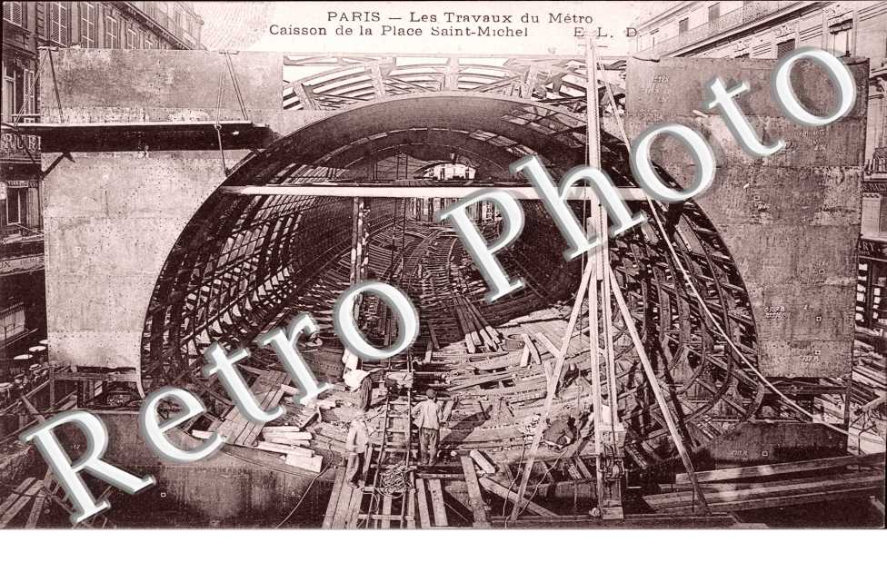 Travaux du Metropolitain, Place Saint Michel, Interieur du Caisson