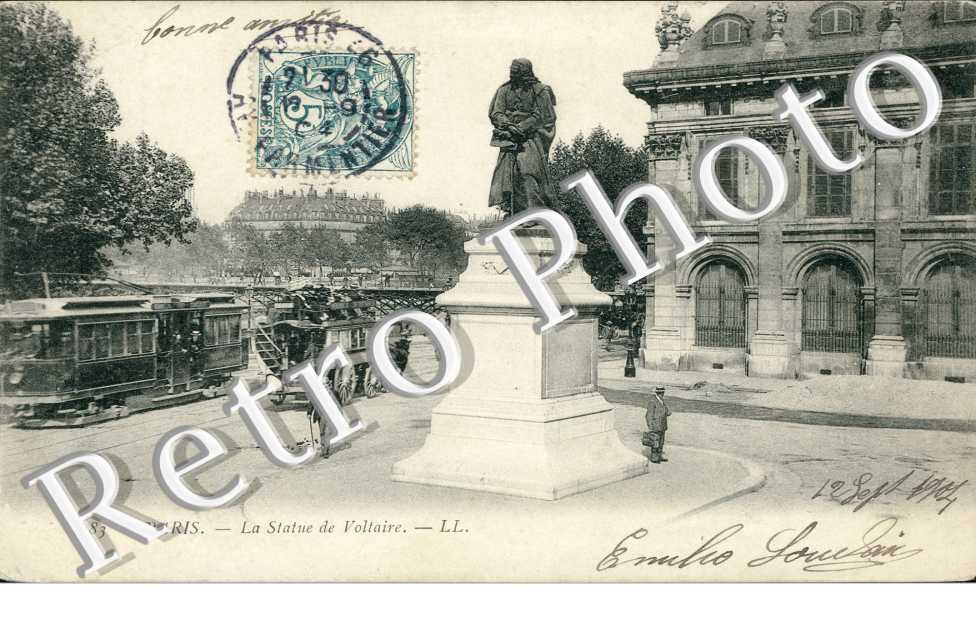 La Statue de Voltaire