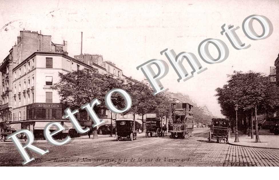 Boulerard Montparnasse prise de la rue de Vaugirard