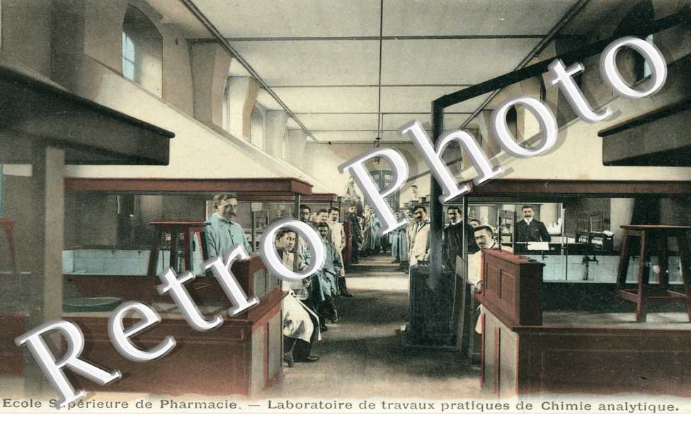 Ecole Superieure de Pharmacie, Laboratoire de travaux pratiques de Chimie analytique