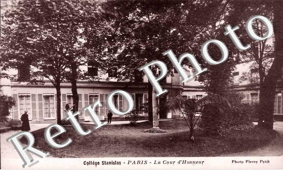 College Saint Nicolas, Cour d'Honneur