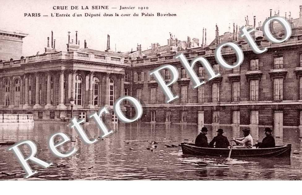 Chambre des Deputes Place de Bourgogne et el Palais Bourbon Inondations janvier 1910