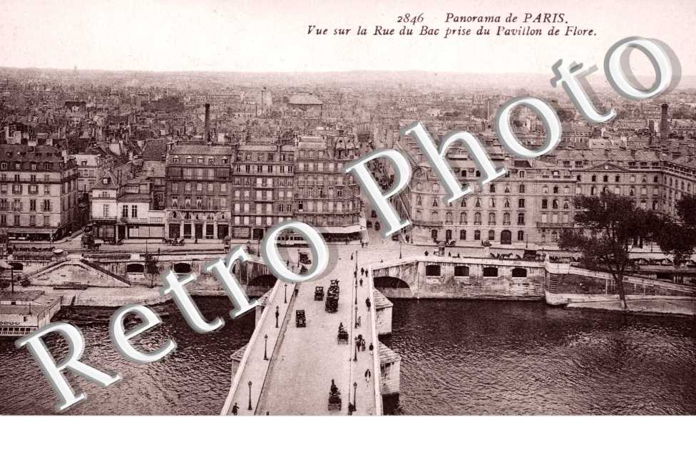 vue sur la rue du bac prise du Pavillon de Flore