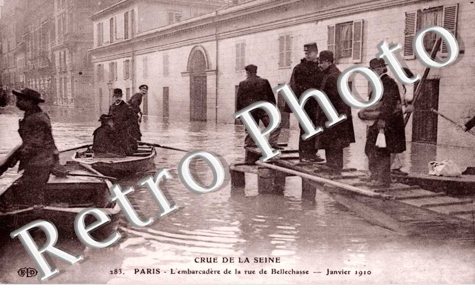 Inondations 1910, l'embarcadere de la Rue de Bellechasse