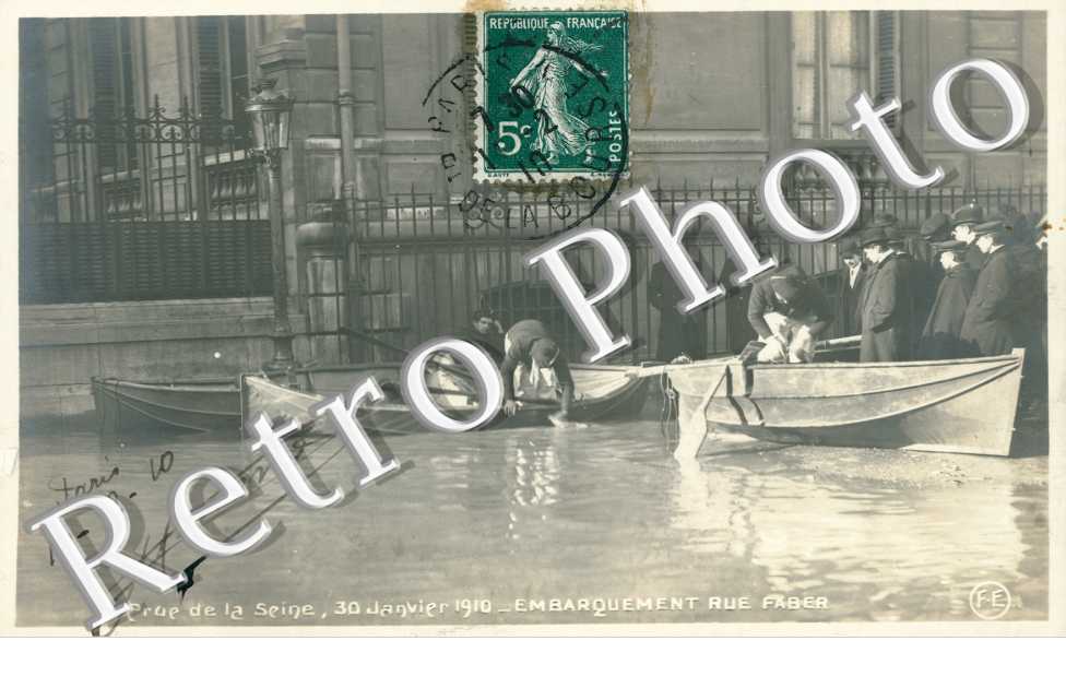 Inondations 1910, Embarquement Rue Faber