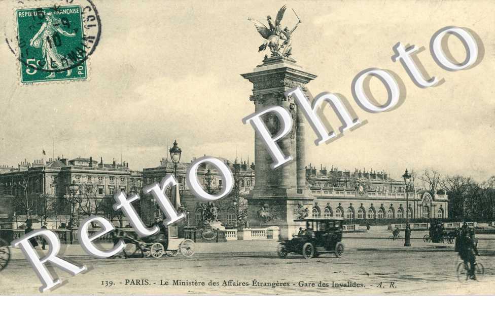 Ministere des Affaires Etrangeres Gare des Invalides