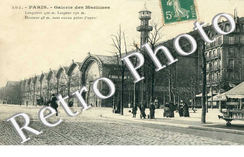 Galerie des Machines Place de l&#039;Ecole Militaire