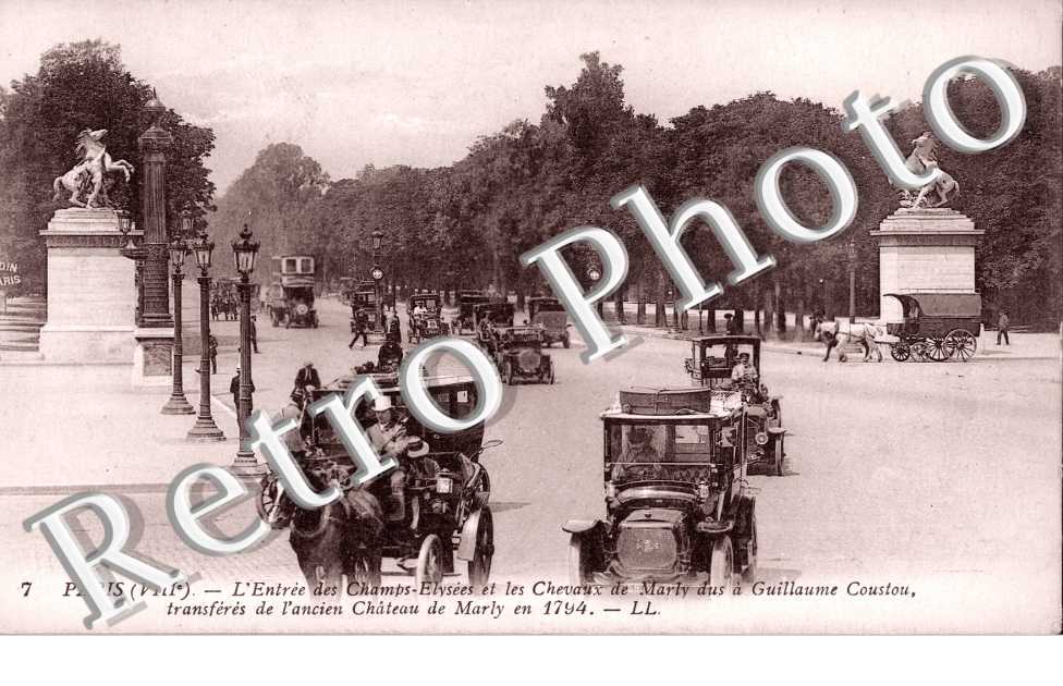 AVENUE DES CHAMPS ELYSEES