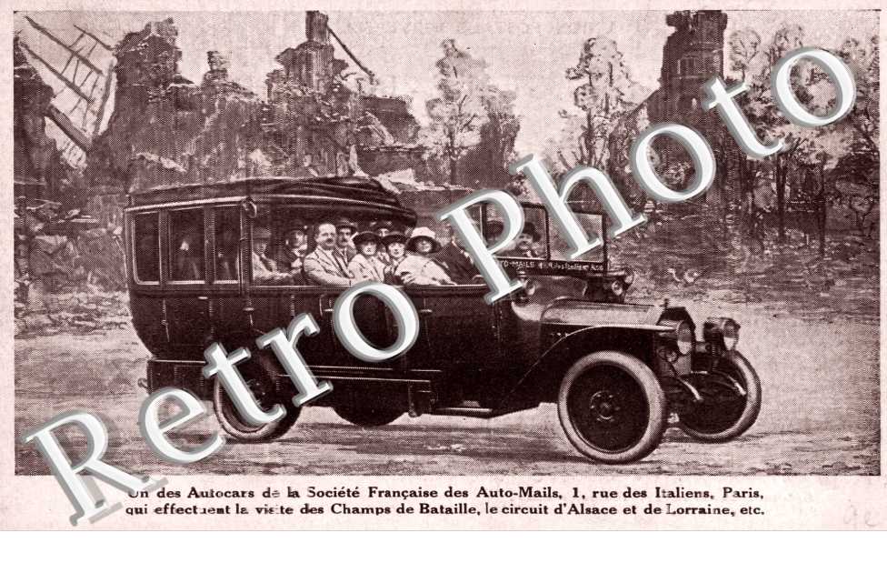 Un des Autocars de la Societe Francaise des Autos Mails, Rue des Italiens