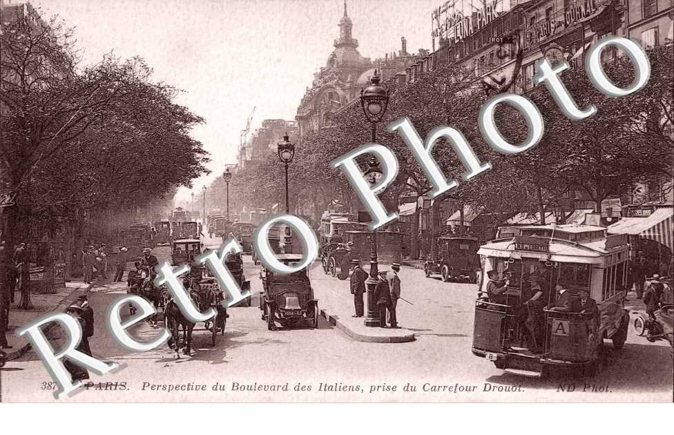 Vue sur le Boulevard des Italiens, prise du carrefour Drouot