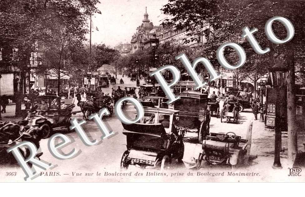 Vue sur le Boulevard des Italiens, prise du Boulevard Montmartre