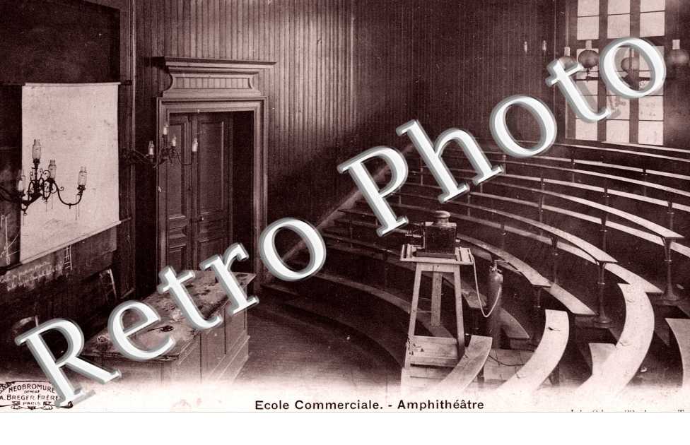 Ecole Commerciale, Amphitheatre