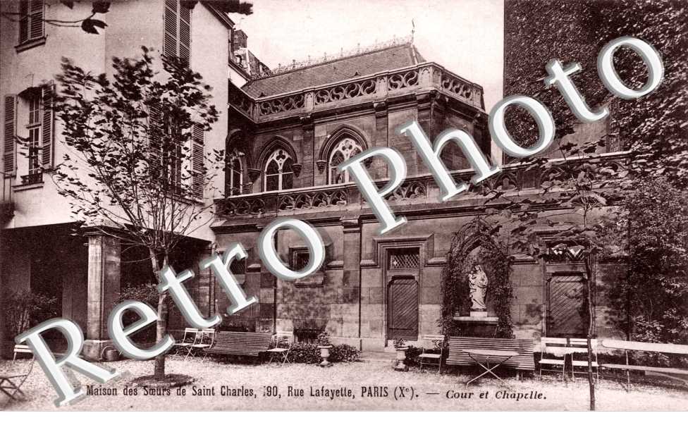 La Maison des Soeurs de Saint Charles, 190  Rue Lafayette, Cour et Chapelle