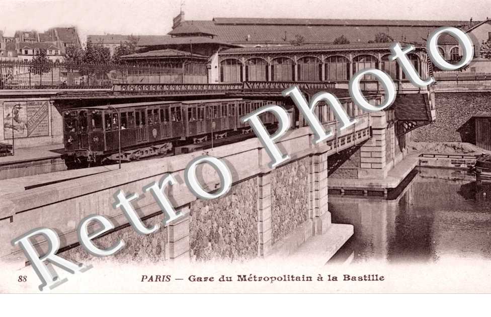gare du metropolitain a la Bastille