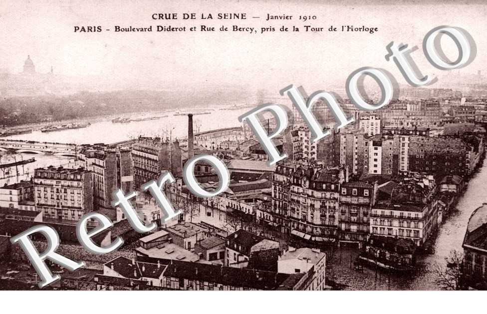 Crue de la Seine 1910, Boulevard Diderot et Rue de Bercy pris de la Tour de l&#039;Horloge