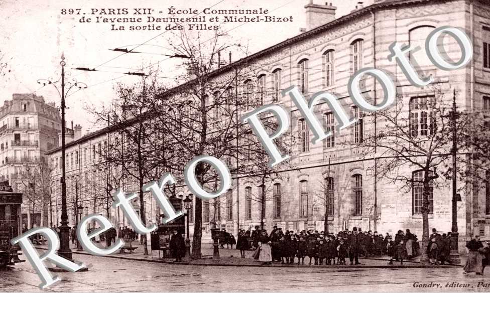 Ecole communale de l&#039;Avenue Daumesnil et Michel Bizot