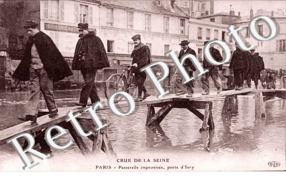 La Crue de la Seine, Passerelle improvisee, Porte d&#039;Ivry