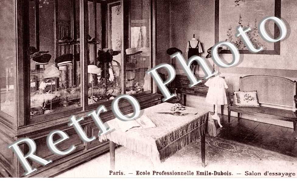 Ecole Professionnelle Emile Dubois, Salon d&#039;essayage