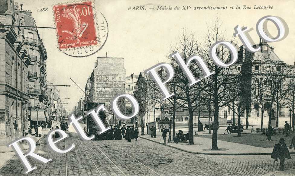 Mairie du XV eme  et la Rue Lecourbe