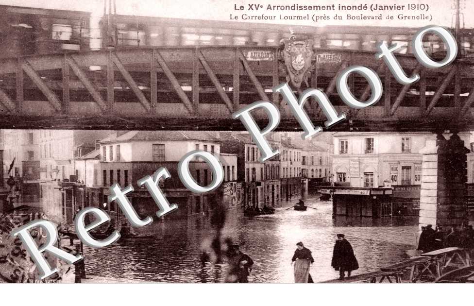 Inondations 1910, le Carrefour Lourmel pres du Boulevard de Grenelle