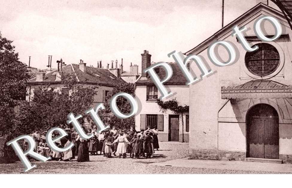( une rue animee)