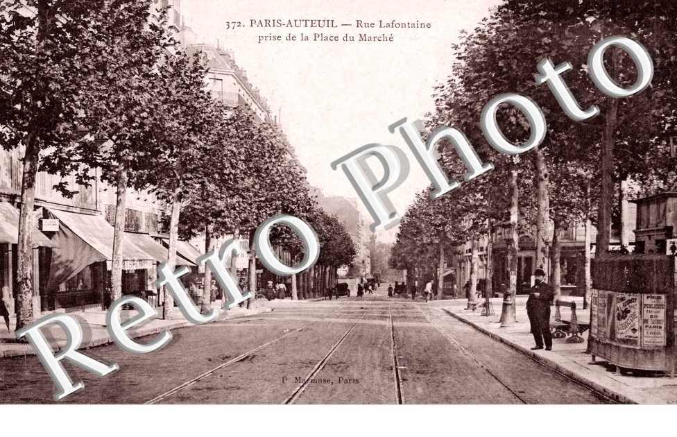 Rue Lafontaine prise de la Place du Marché