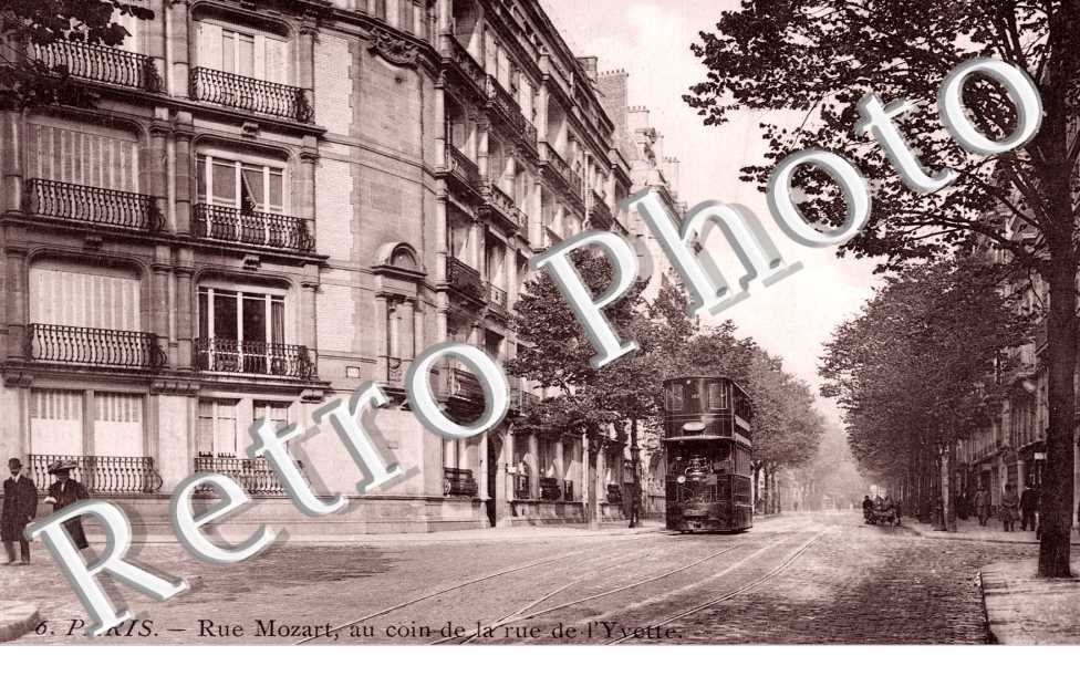 Rue Mozart au coin de la rue de l'Yvette