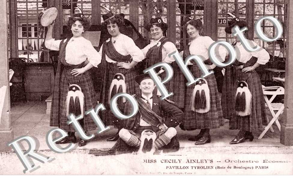 Miss Cecily Ainley's, Orchestre Ecossais