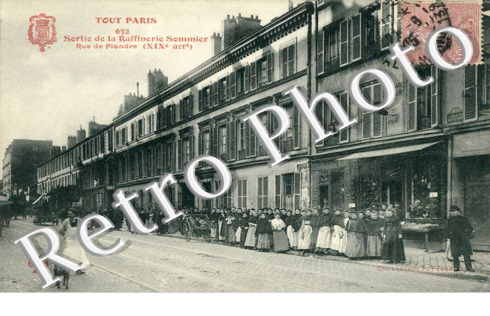 Sortie de la Raffinerie Sommier, Rue de Flandre  -  1905
