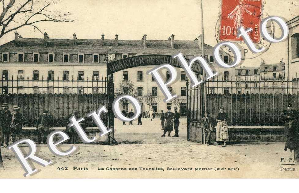 La caserne  des Tourelles Boulevard Mortier