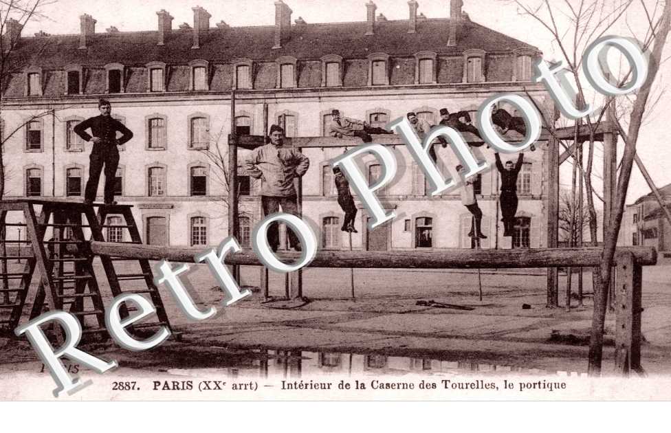 La caserne  des Tourelles Boulevard Mortier
