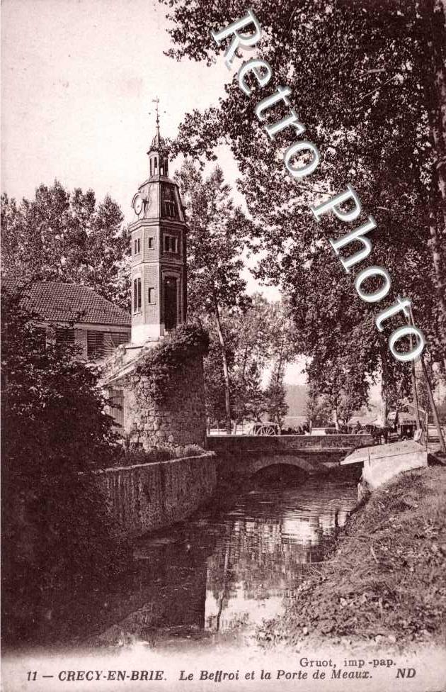 le Beffroi et la Porte de Meaux
