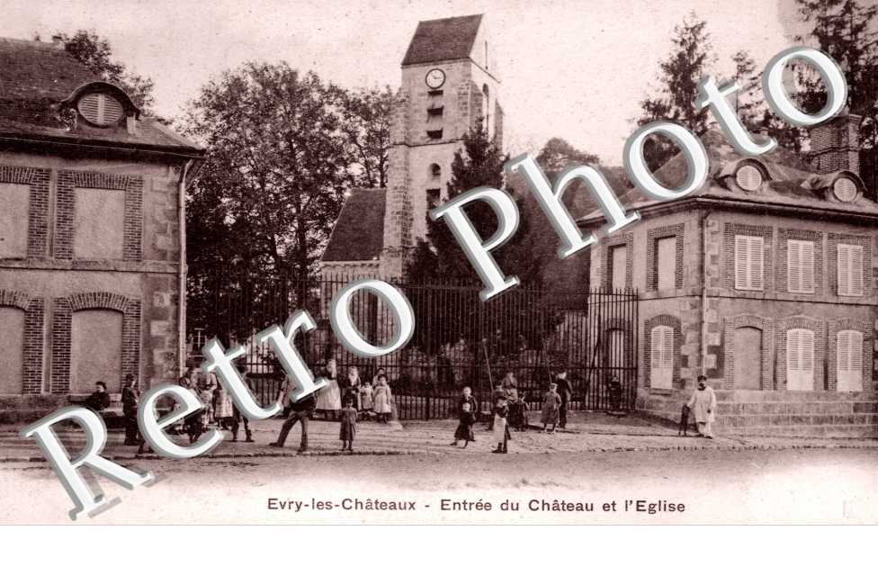 entree du chateau et l&#039;eglise