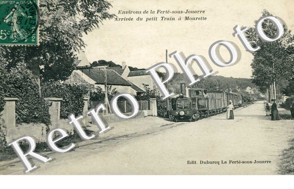 arrivee du petit train a Mourette