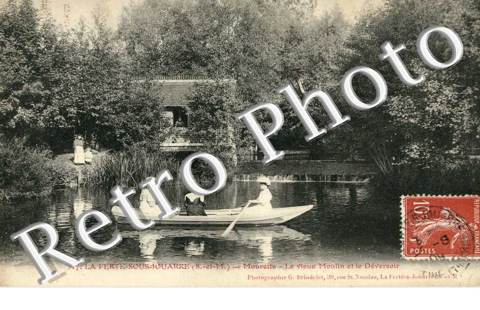 Le vieux moulin et le déversoir