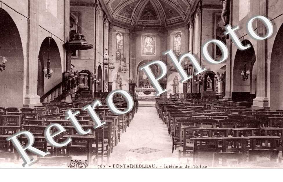 Interieur de l'eglise