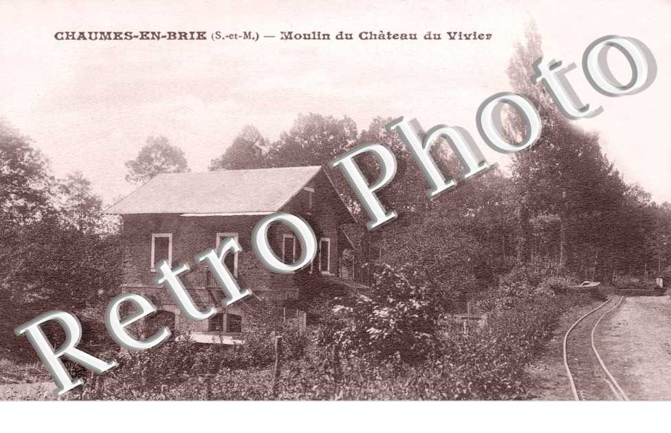CHAUMES-EN-BRIE moulin du chateau du Vivier