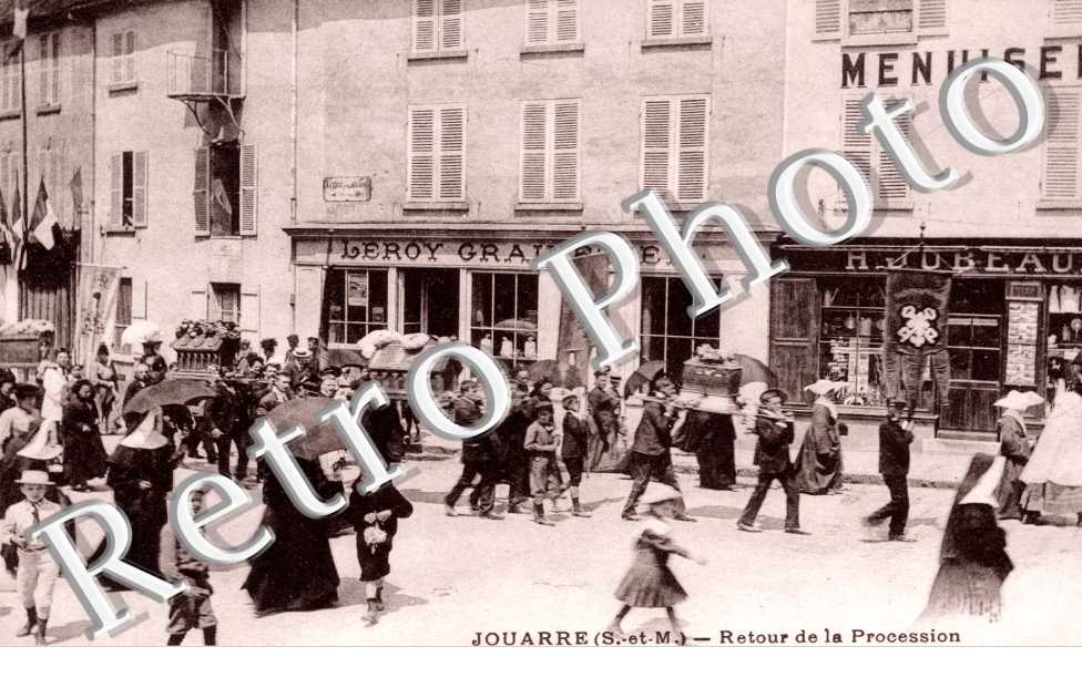 Retour de la procession - Les chasses saintes reliques, Sainte Jule et saint potentien - religion