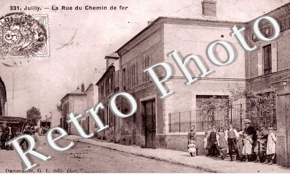 La rue du chemin de fer